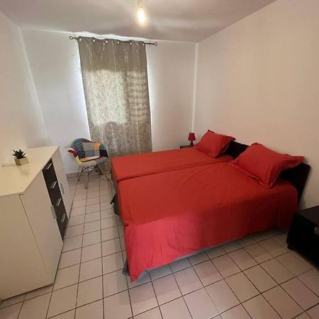 Appartement F4 Petit Bourg Exteriör bild