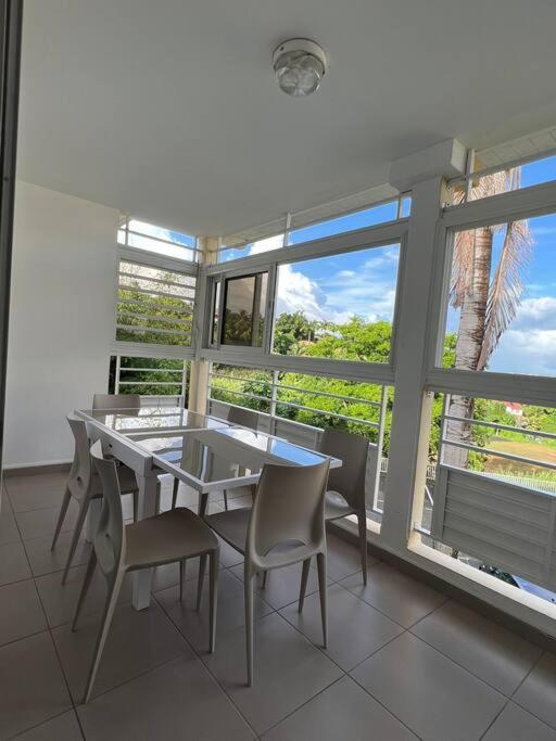 Appartement F4 Petit Bourg Exteriör bild